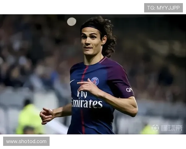 卡瓦尼与格列兹曼禁区前插频率分化：跑位策略与进攻角色的演变